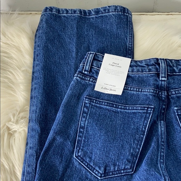 & Other Stories NWT Flared Crop Jeans - Picture 8 of 9